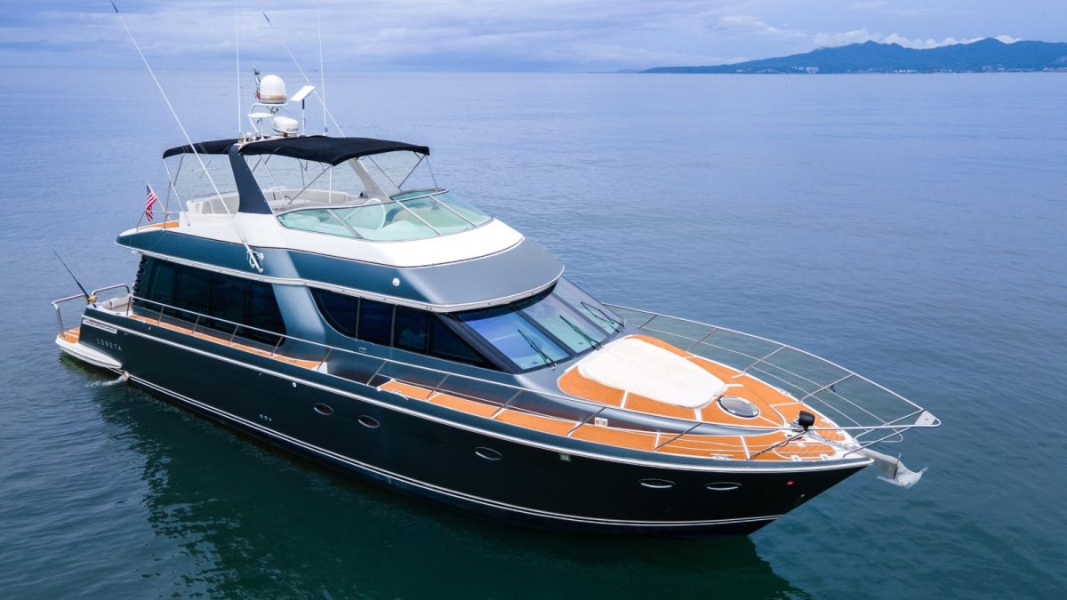 A Healthy Day on the Water: Food, Hydration and Activity on a Puerto Vallarta Yacht Charter